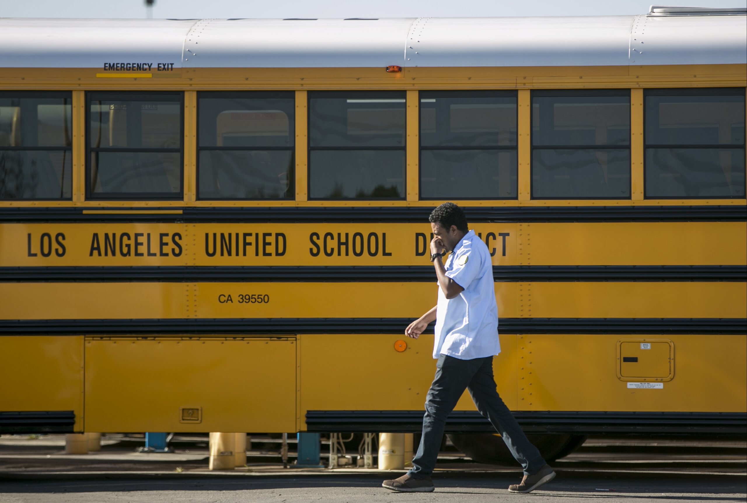 Thousands of LA school district workers to hold 3day strike WTOP News