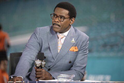 Witnesses: Michael Irvin’s encounter with woman was friendly