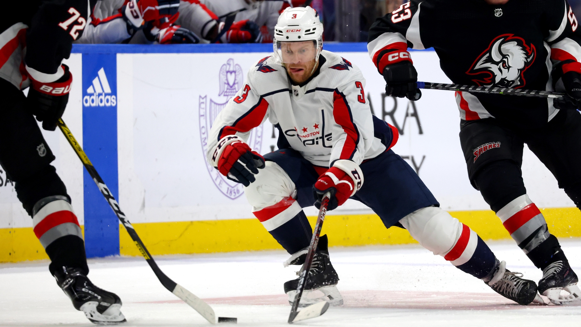 Capitals re-sign Sonny Milano to extension