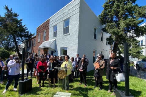 DC mayor touts city programs boosting homeownership as she asks for more funding