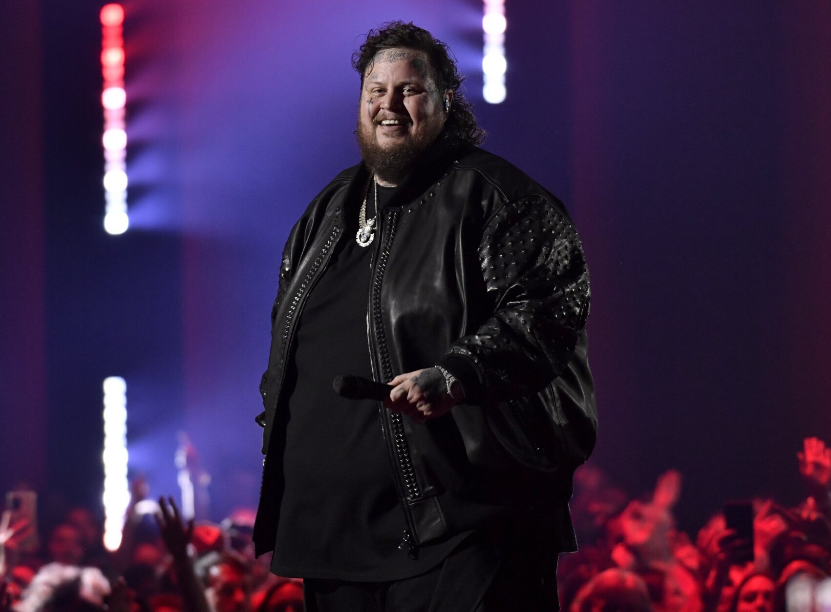 ‘Son of a Sinner’ Jelly Roll reigns at CMT Music Awards show - WTOP News