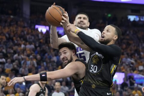 Warriors beat Kings 114-97 to cut series deficit to 2-1