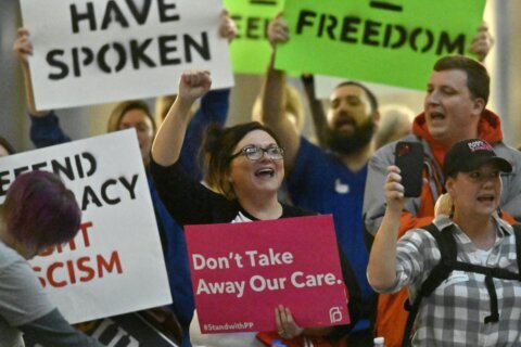 Abortion bills gain no ground in Kentucky with ban in place