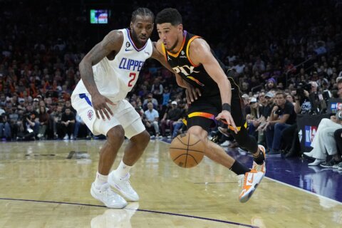 Booker scores 38 points, Suns beat Clippers to even series