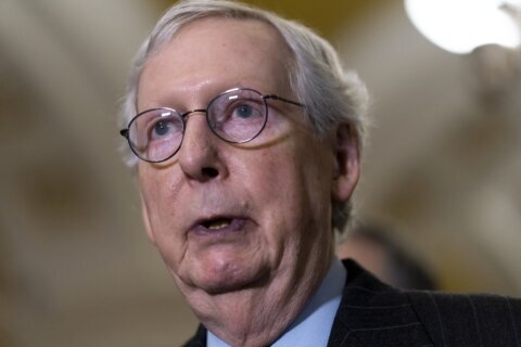 GOP leader McConnell returns to Senate after head injury