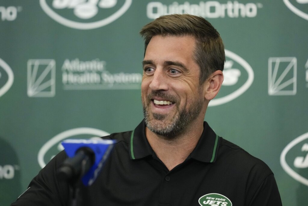 Aaron Rodgers excited about ‘new adventure’ with Jets