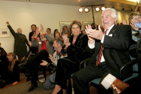 Former New Mexico governor remembered as Hispanic role model