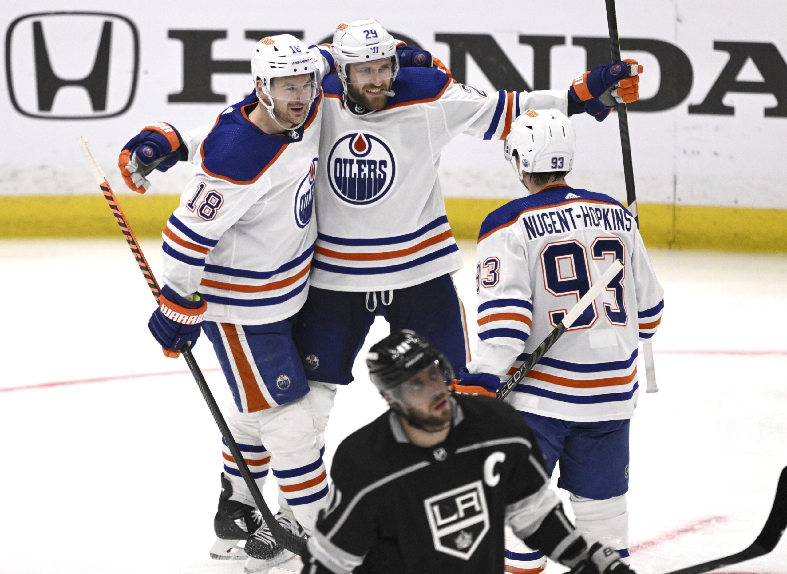 Oilers advance to second round with 54 victory over Kings WTOP News