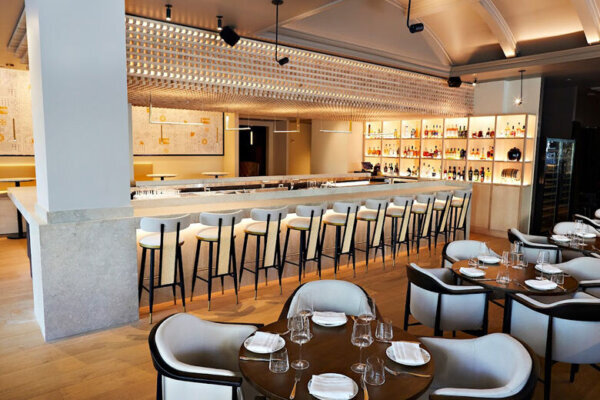 El último restaurante de DC presentado por un chef Michelin, así como otro puesto avanzado de MI VIDA