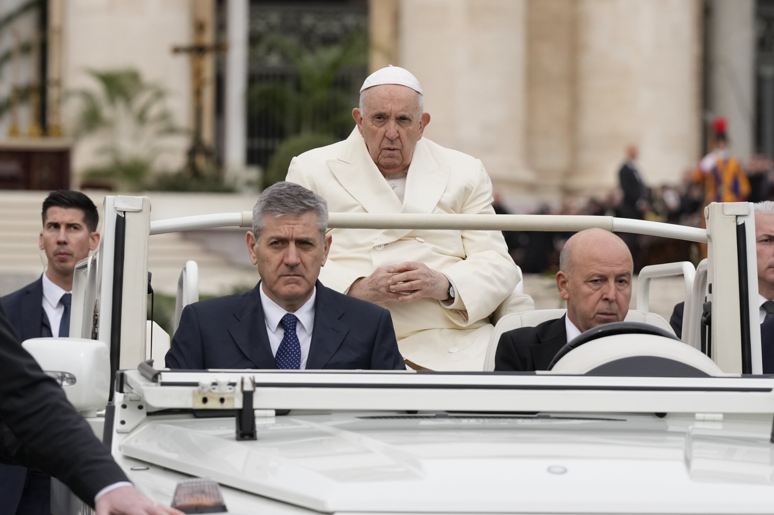 Rebounding Pope Francis marks Palm Sunday in Vatican square WTOP News