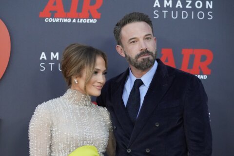 Jennifer Lopez files for divorce from Ben Affleck after 2 years of marriage, 2 decades after they first split