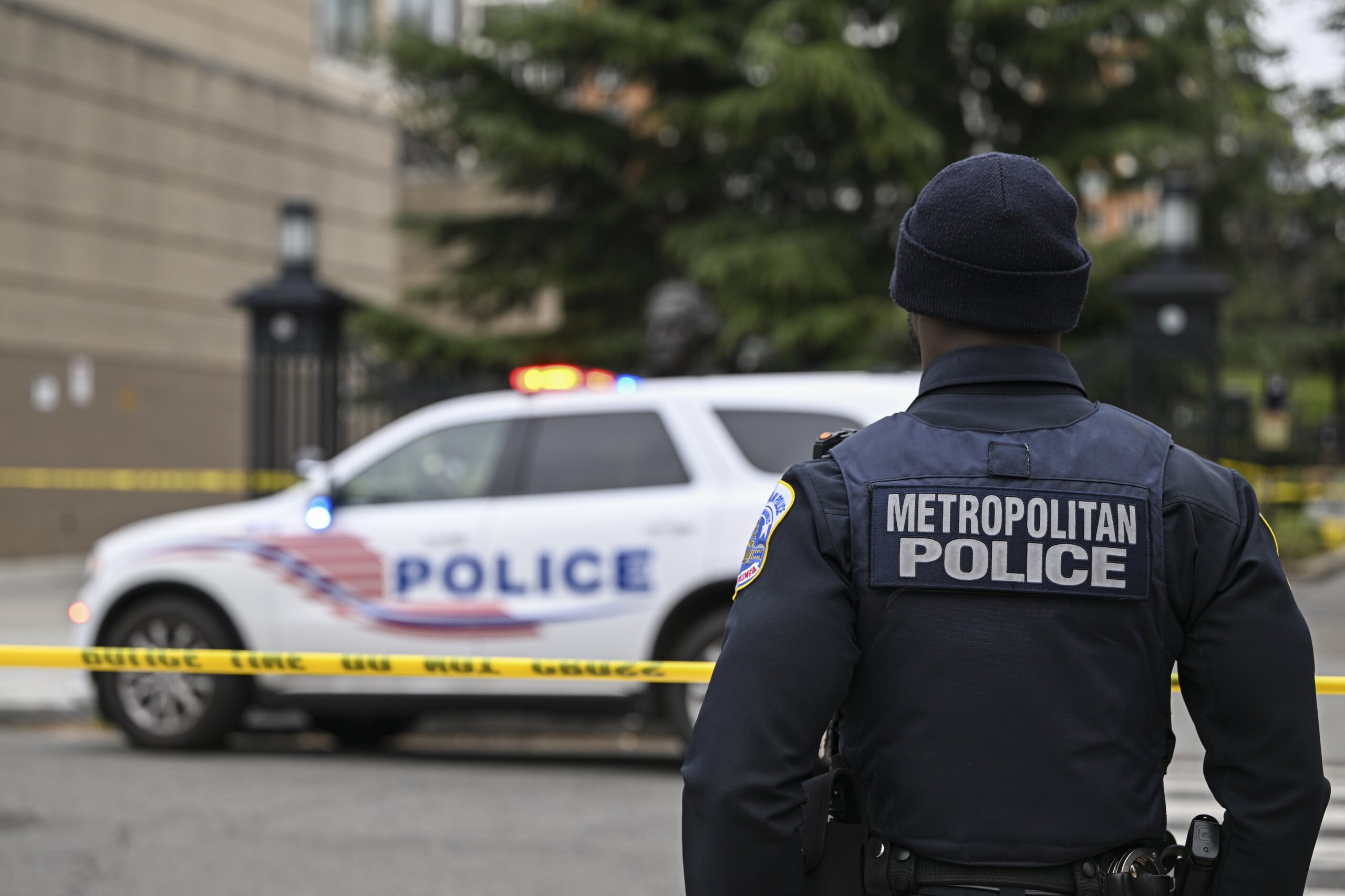 2 shootings in Northeast DC leave 3, including teen boy, hurt – WTOP News
