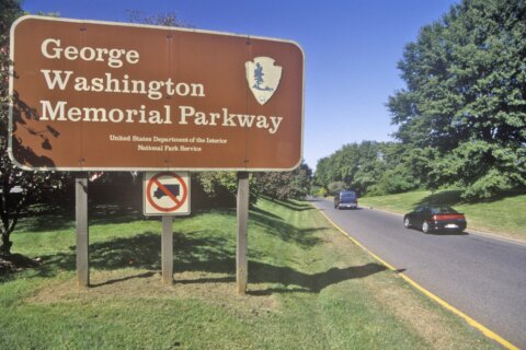 New signage, possibly barriers, coming to northern GW Parkway after traffic pattern change