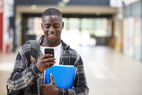 Are students following Fairfax County’s new cellphone policy?