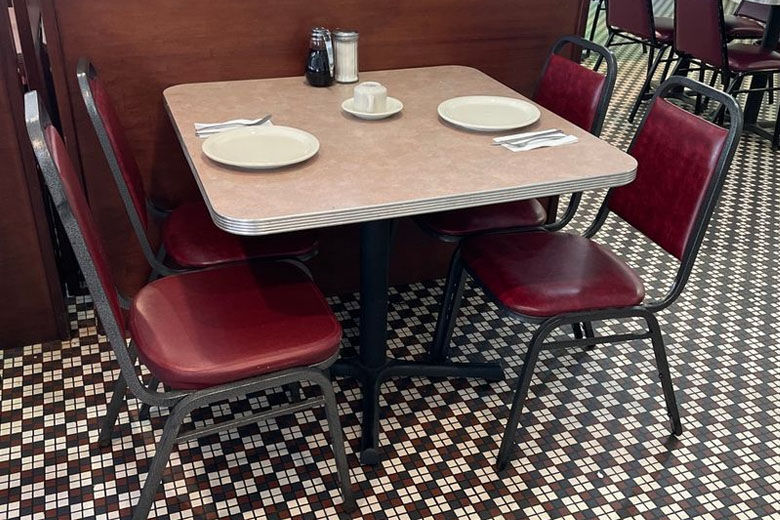 Why Restaurant Booth Seating is So Popular – The Chair Market