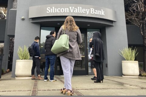 Bank execs blame panicked depositors for Silicon Valley, Signature failures, but senators blame them