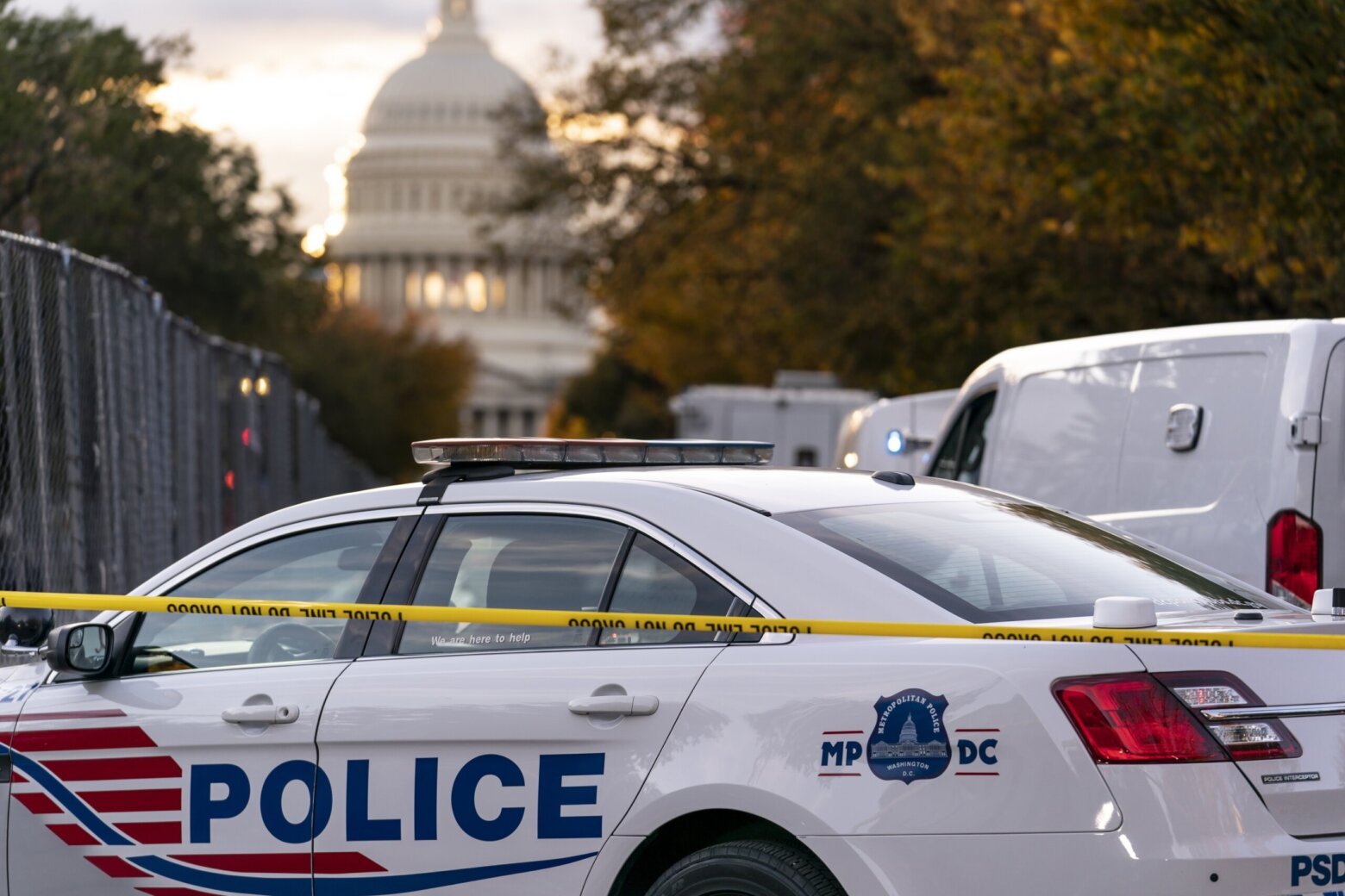 华盛顿市中心公园发生枪击事件，距离白宫仅两个街区