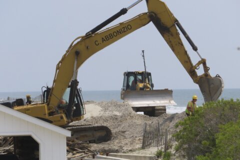 Emergency beach repairs start in New Jersey shore town amid $33M legal fight