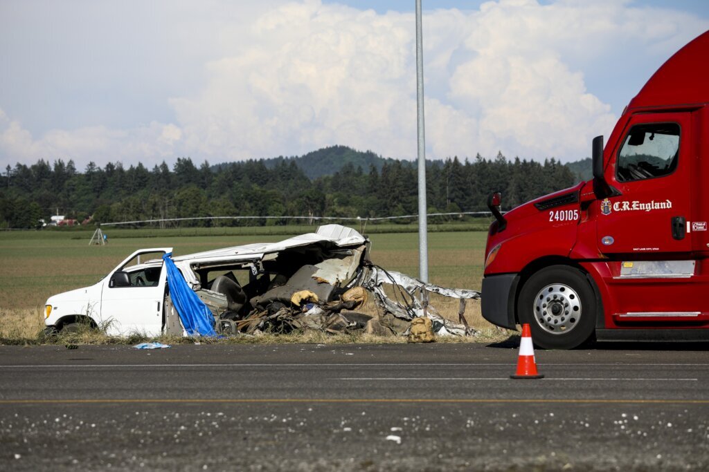 Truck driver arrested in multi-vehicle freeway crash that killed 7 in Oregon