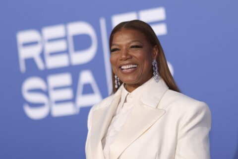 Kennedy Center Honors fetes new inductees, including Queen Latifah, Billy Crystal and Dionne Warwick