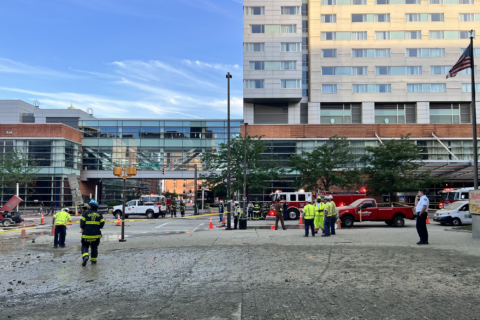 4 injured, 3 hospitalized in Baltimore steam pipe explosion