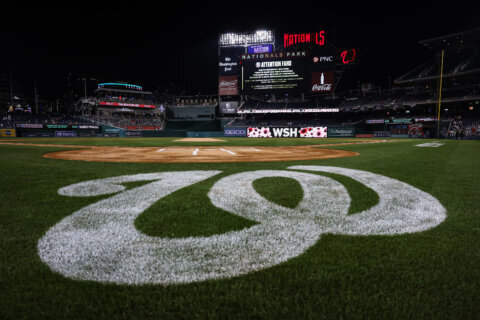 Nationals-Mets game suspended after 4-hour rain delay