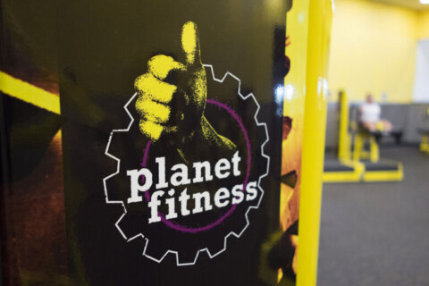 Teens can boost physical and mental health for free this summer at Planet Fitness gyms