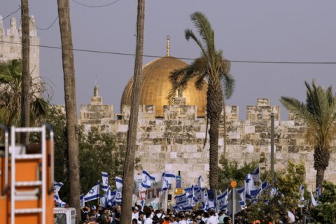 Israeli crowds chant racist slogans, taunt Palestinians during Jerusalem march