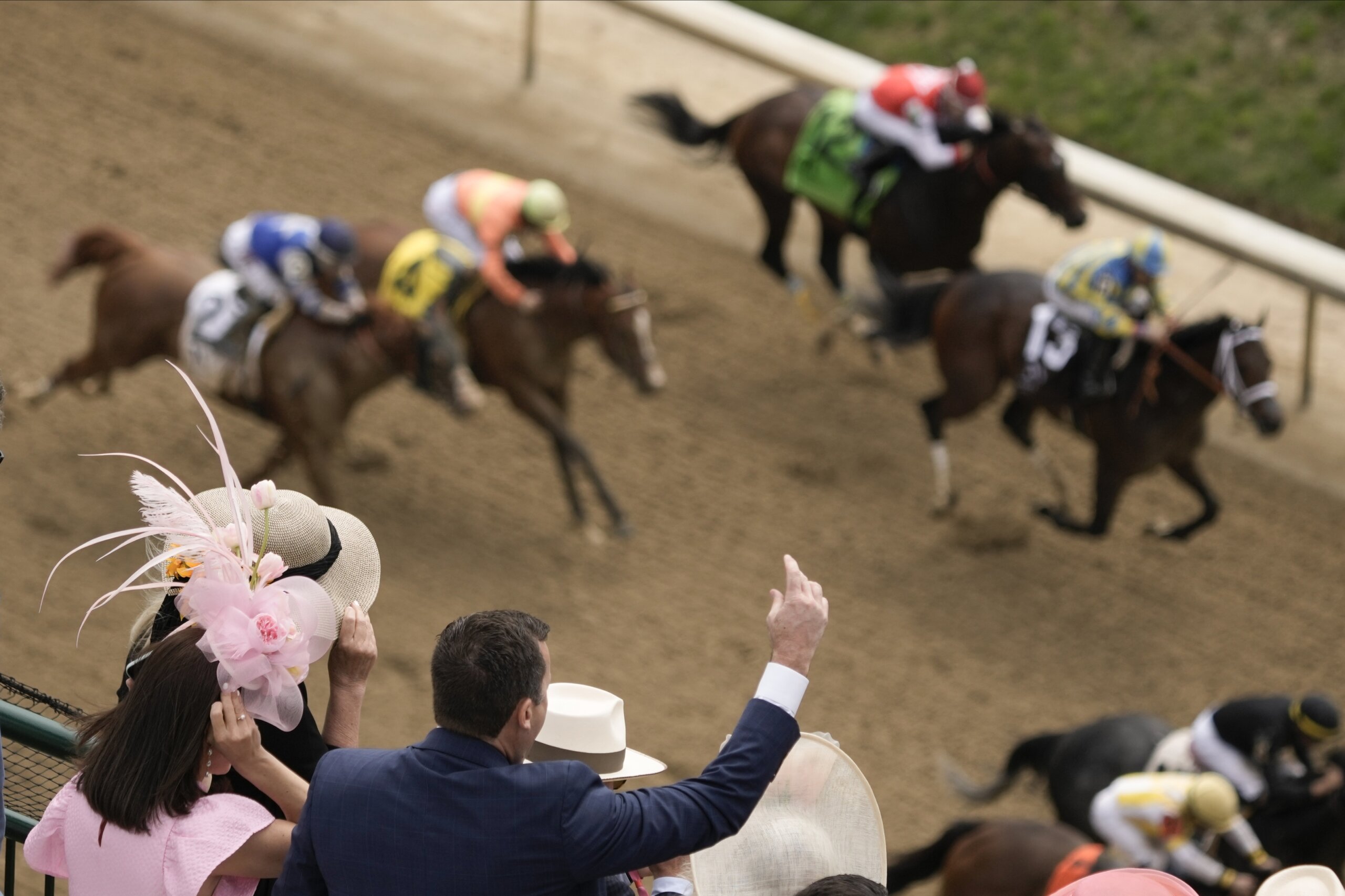 Mage crosses finish line first in 149th Kentucky Derby WTOP News