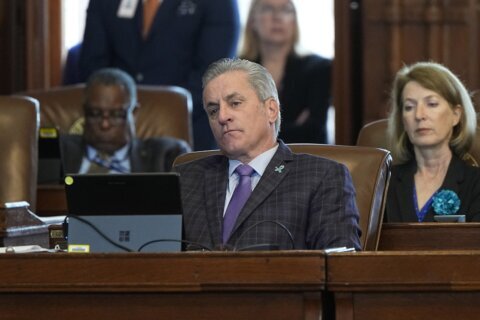 Rare momentum on a Texas gun bill stalls in the state's Republican-controlled legislature