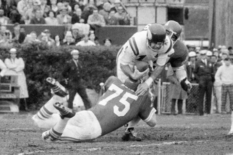 Former Vikings, Cal QB Joe Kapp dies at age 85