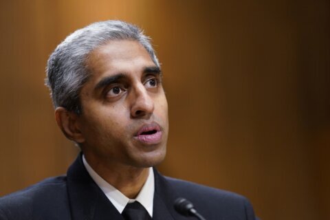 8 tips for parents and teens on social media use — from the US surgeon general