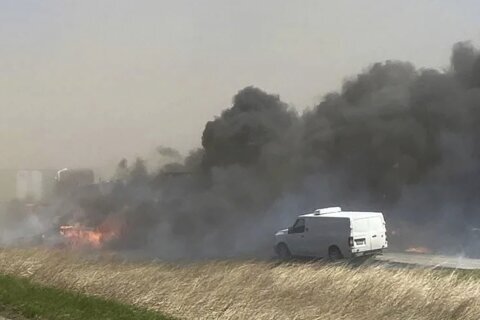 At least 6 dead after dust storm causes crashes in Illinois