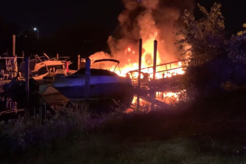 3 boats catch on fire at Columbia Island Marina overnight