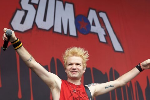 Sum 41 announces they’re disbanding after 27 years