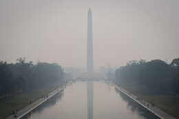 A smoky haze blanketed the D.C. area June 8, 2023. The smoke prompted air quality alerts. (WTOP/Alejandro Alvarez)