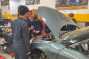 Fixing up old cars helps auto tech students in Fairfax Co. prepare for their future