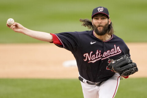 Trevor Williams outduels Miles Mikolas in rain as the Nationals cool off the Cardinals, 3-0