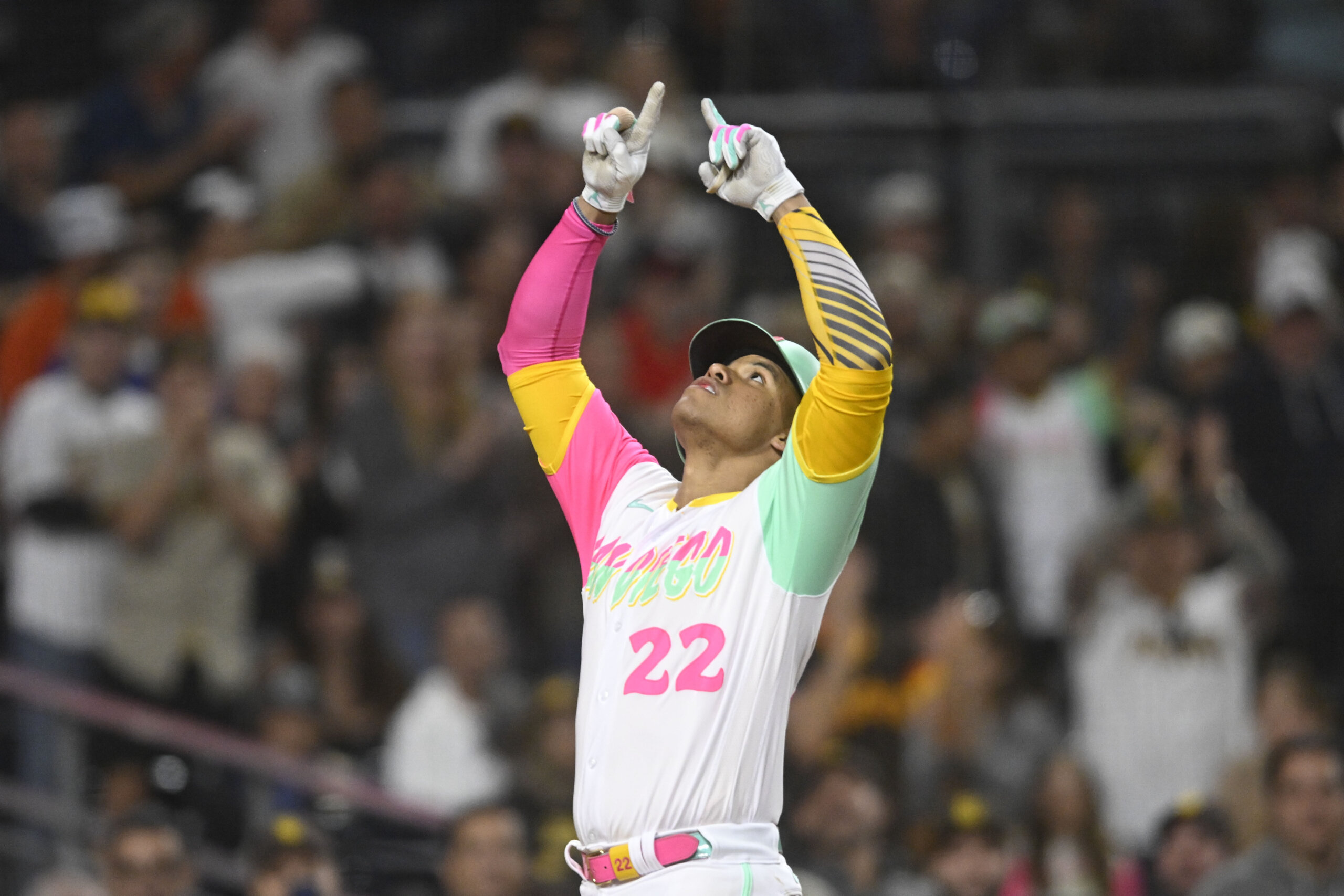 Padres' Kim Ha-seong hits 2nd career leadoff home run