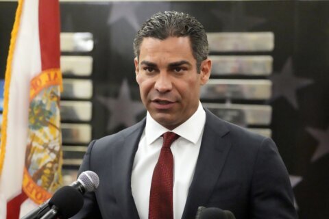 Miami Mayor Francis Suarez announces GOP presidential bid days after Trump's indictment