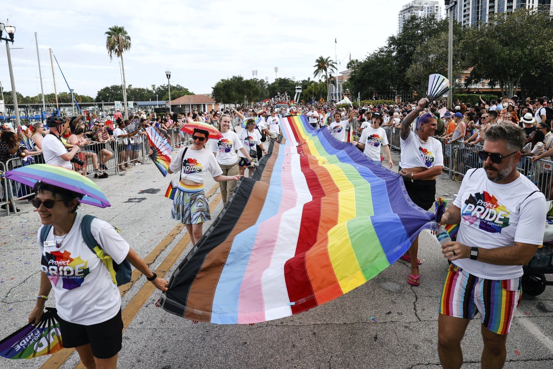 Florida Pride Parade 39230 1880x1254 