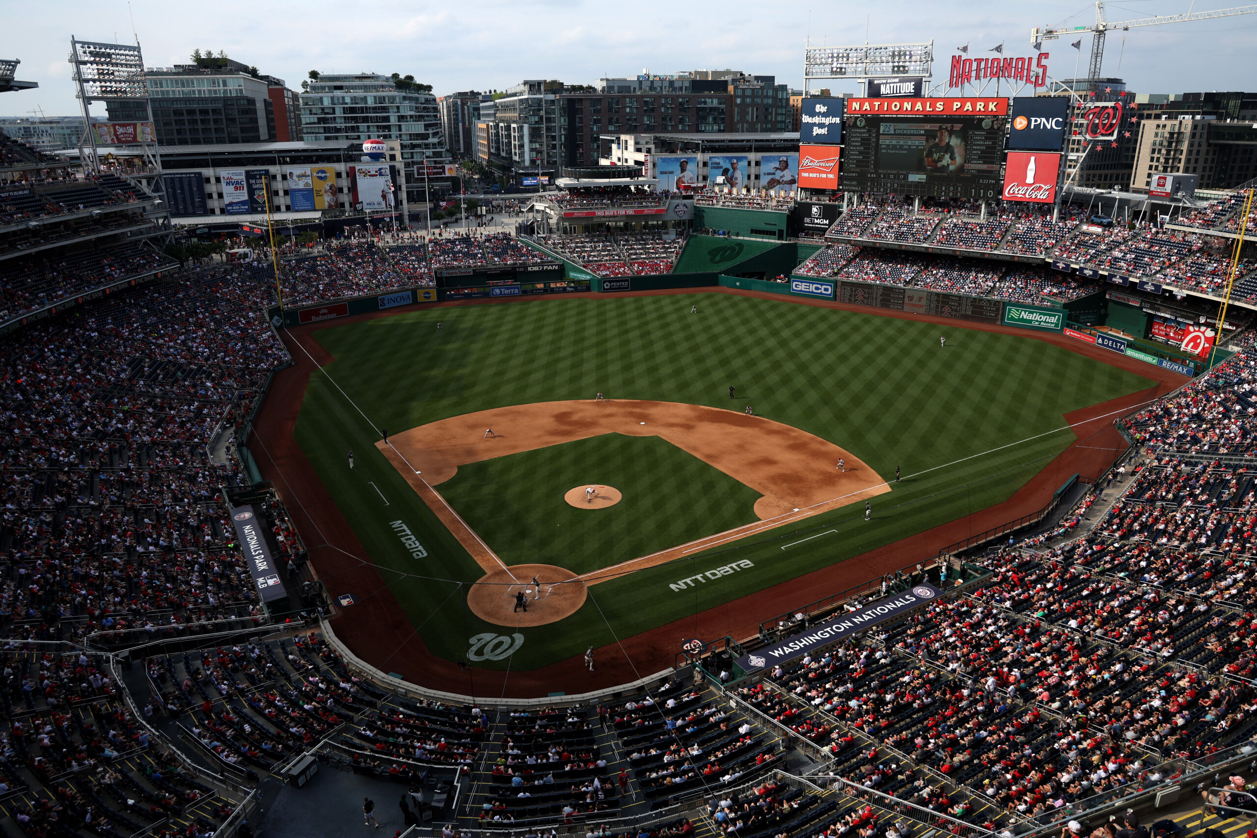 Abrams of the Washington Nationals looks on against the Philadelphia  News Photo - Getty Images