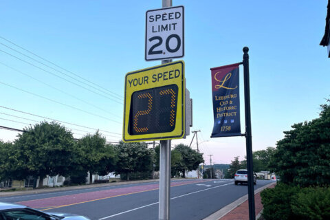 Slow down: New speed limit signs, transition zones added in downtown Leesburg