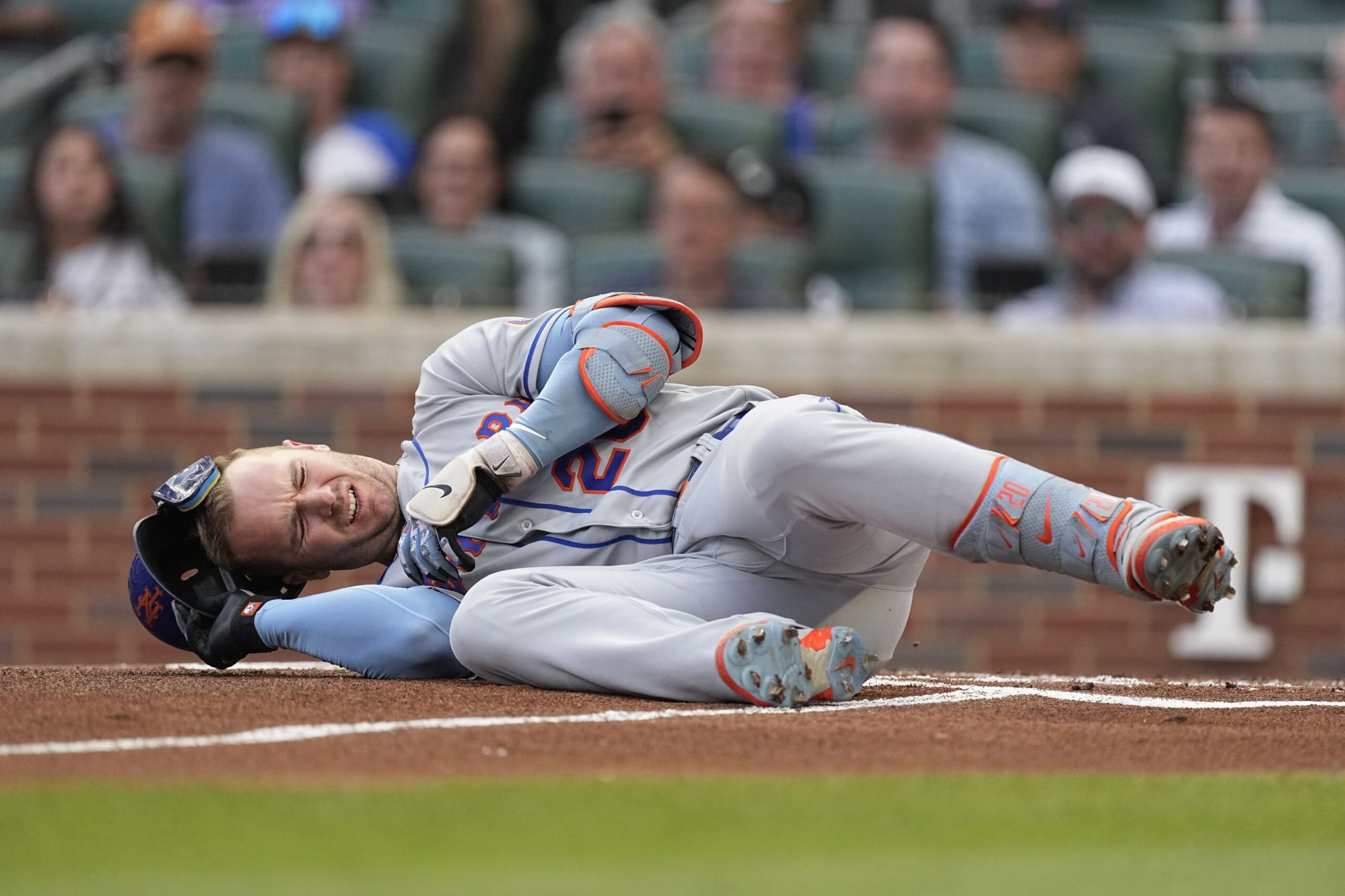 MLB homer leader Pete Alonso to IL with bone bruise, sprain in wrist ...