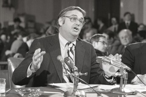 Former Connecticut Gov. Lowell P. Weicker Jr., maverick senator during Watergate, dies at 92