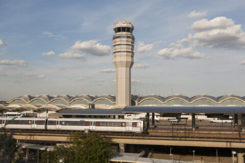Why groups are fighting over obscure 1960s-era ‘slot and perimeter’ rules at DCA