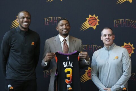 Bradley Beal enters his 30s with the Suns, says he’s ready to ‘chase this ring’