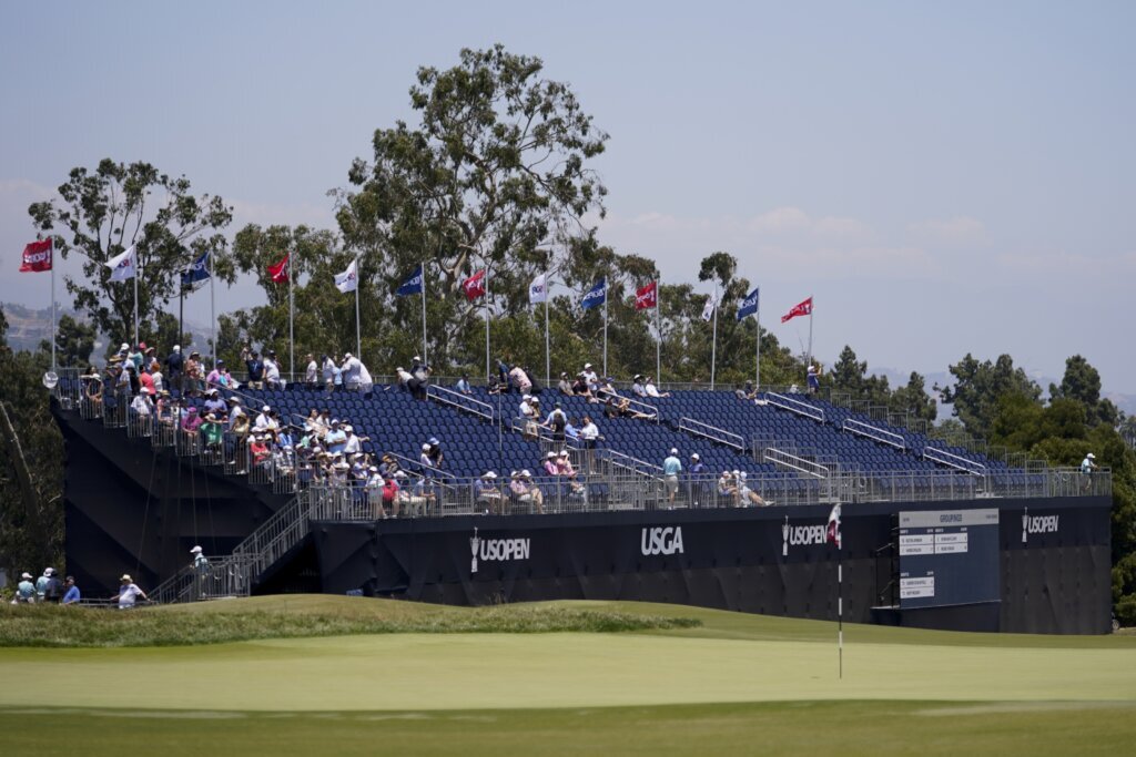 US Open in LA turns into a quiet major with limited crowds and tough walk