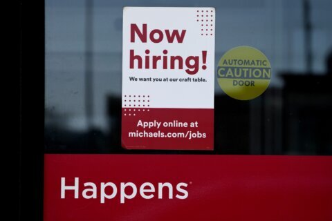 Weekly US applications for unemployment aid remain relatively elevated