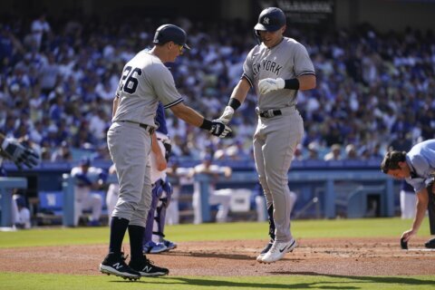 Aaron Judge homers, makes big catch in Yankees’ 6-3 win over Dodgers